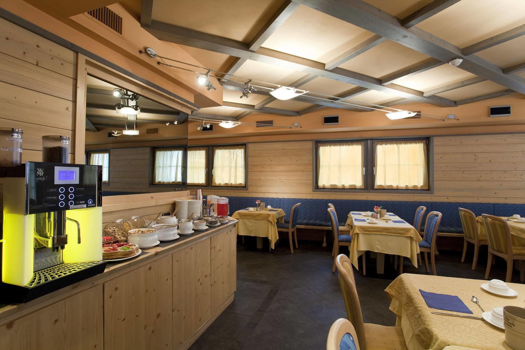 Hotel Marzia Livigno Ngoại thất bức ảnh