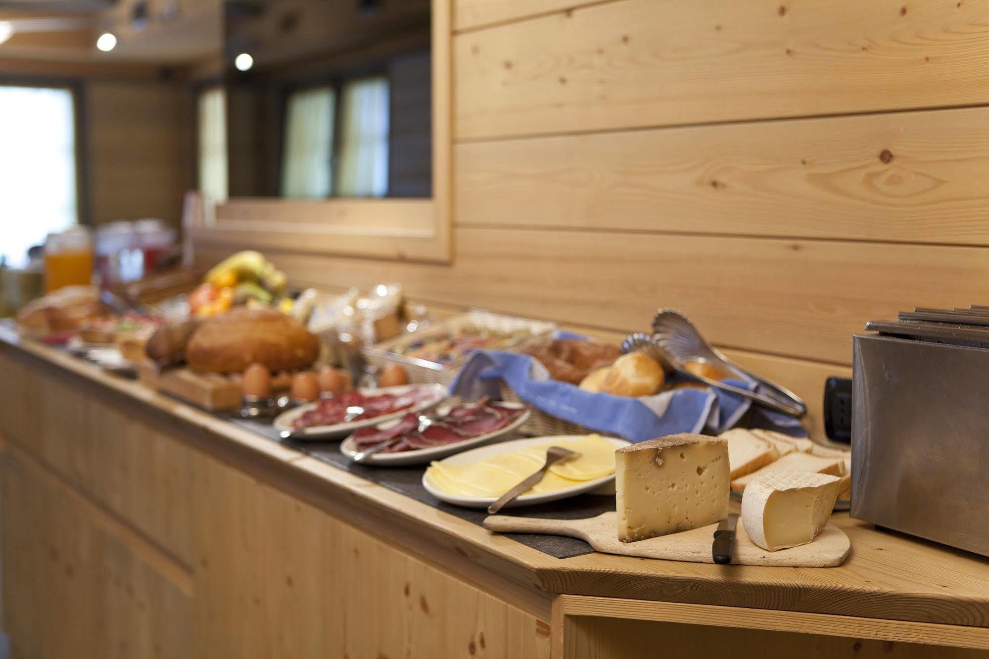 Hotel Marzia Livigno Ngoại thất bức ảnh
